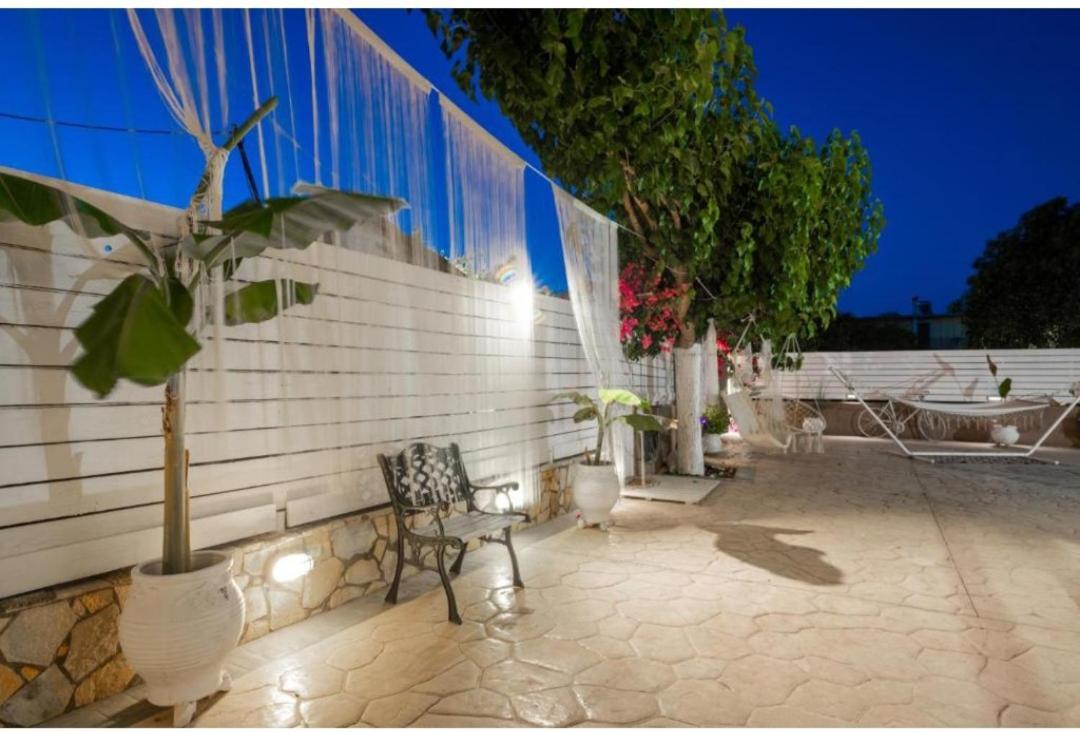 Casa D'Oro Exclusive Villa Kypseli Extérieur photo